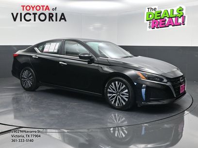 Used 2023 Nissan Altima 2.5 SV