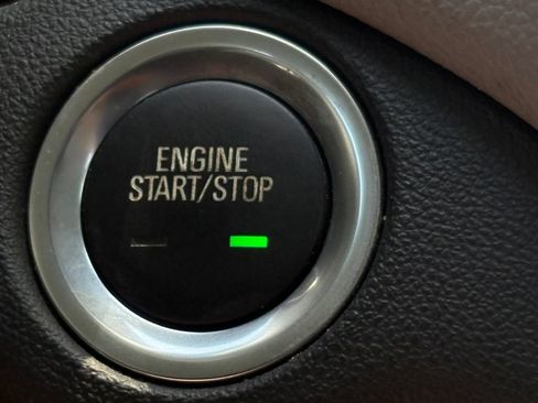Used 2024 Chevrolet Equinox LS w/ LS Convenience Package FWD image 18