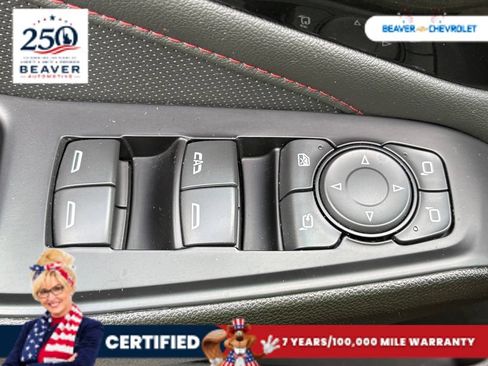 Used 2023 Chevrolet Traverse RS FWD image 33
