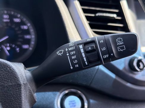 Used 2018 Hyundai Tucson Value AWD/4WD image 29