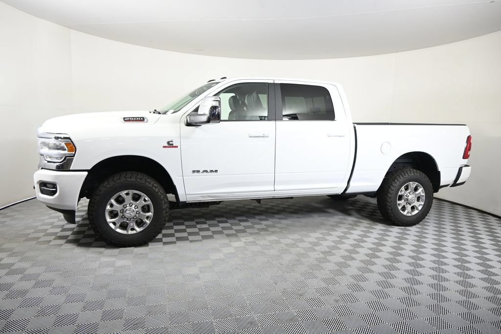 Used 2024 RAM 2500 Laramie AWD/4WD image 2