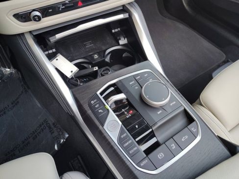 Used 2024 BMW M440i Convertible w/ Premium Package RWD image 15