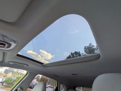 Used 2024 Hyundai Kona Limited image 22