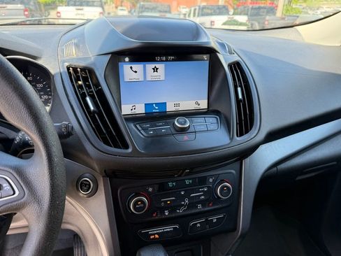 Used 2019 Ford Escape SE FWD image 19