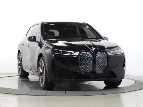 Used 2024 BMW iX xDrive50 AWD/4WD image 1