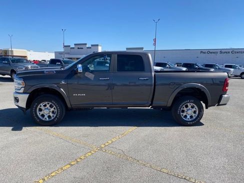 Used 2021 RAM 2500 Laramie AWD/4WD image 2