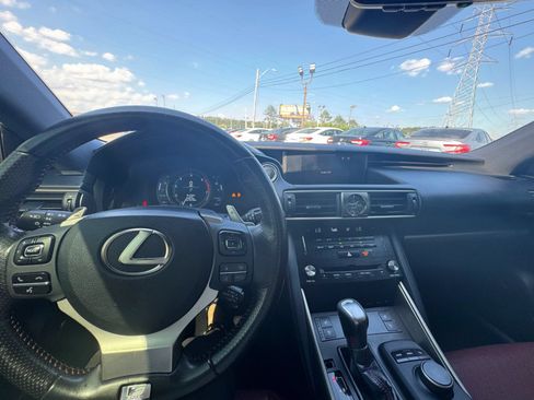 Used 2018 Lexus IS 300 F Sport w/ F Sport Package RWD image 22
