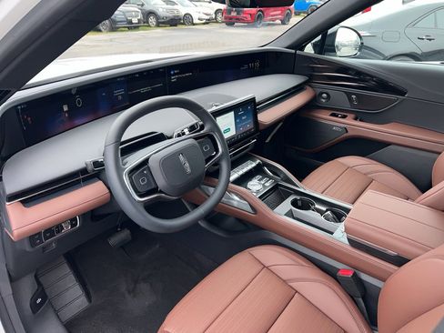 New 2026 Lincoln Nautilus Reserve w/ Jet Appearance Package image 8