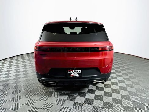 Used 2025 Land Rover Range Rover Sport SE AWD/4WD image 6