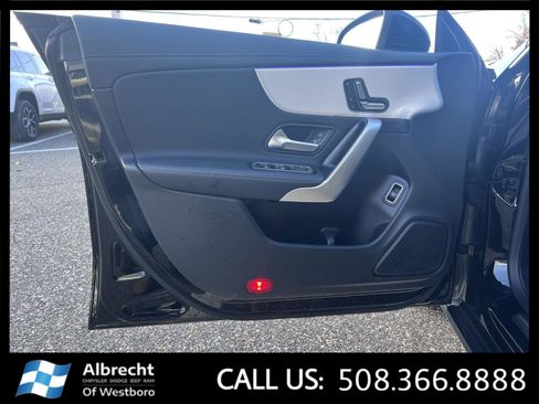 Used 2025 Mercedes-Benz CLA 250 4MATIC image 11