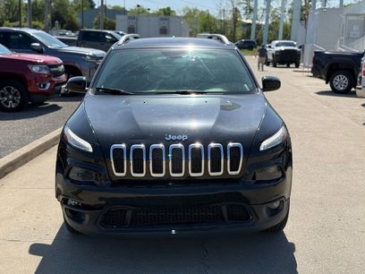 Used 2018 Jeep Cherokee Latitude Plus