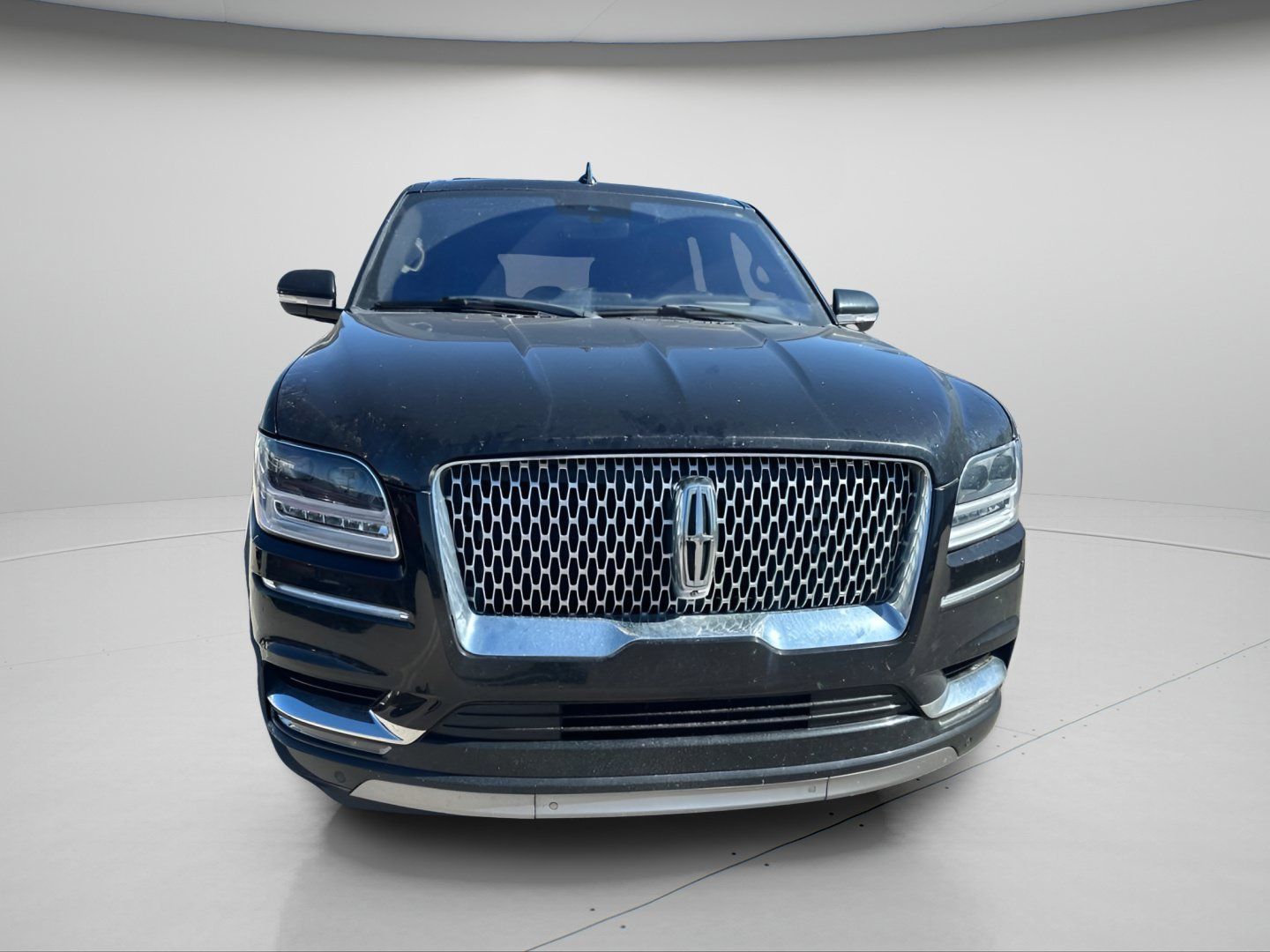 Used 2020 Lincoln Navigator L Reserve w/ Luxury Package AWD/4WD image 3