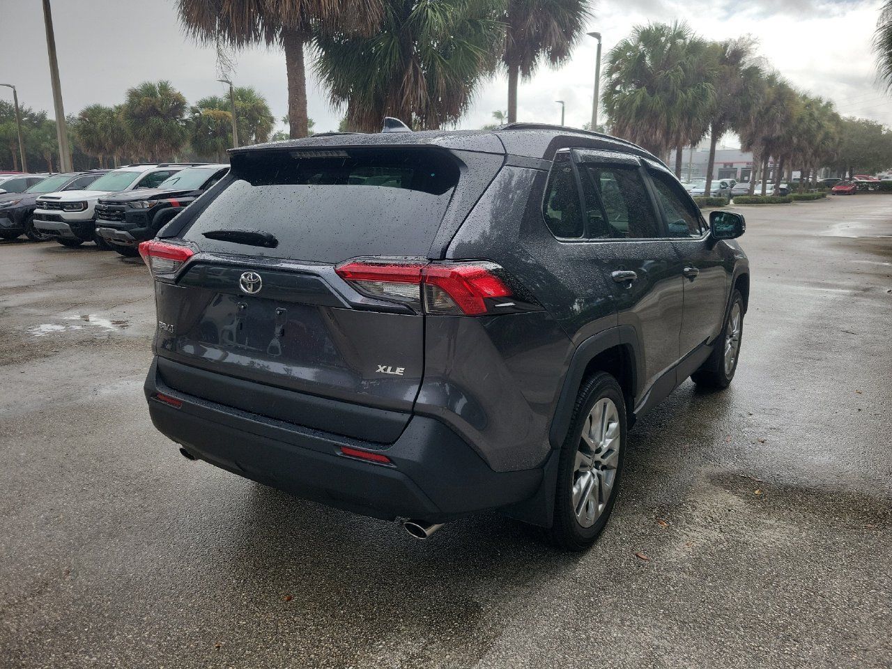 Used 2024 Toyota RAV4 XLE Premium FWD image 3