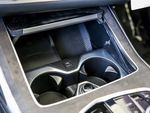 New 2026 BMW X7 xDrive40i w/ M Sport Package image 17