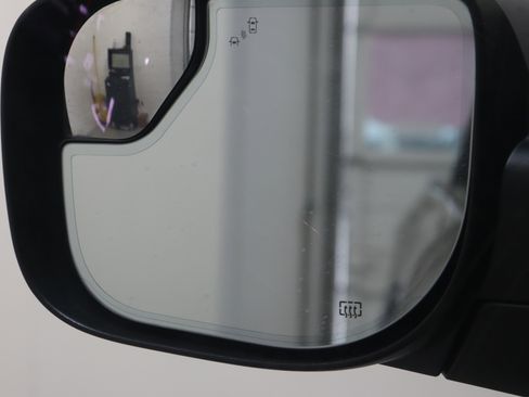 Used 2022 Nissan Titan PRO-4X w/ Pro-4x Convenience Package image 24