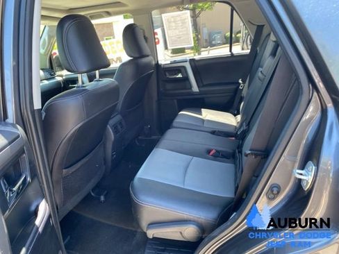 Used 2018 Toyota 4Runner SR5 Premium AWD/4WD image 19