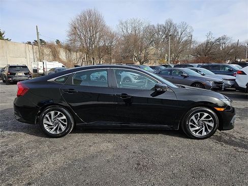 Certified 2017 Honda Civic EX image 7