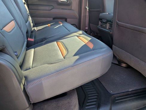Certified 2025 GMC Sierra 1500 AT4 w/ AT4 Premium Package AWD/4WD image 24
