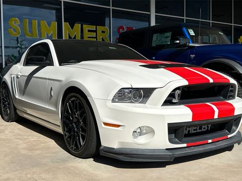 Used 2013 Ford Mustang Shelby GT500 image 2