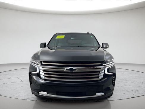 Used 2023 Chevrolet Suburban High Country w/ Advanced Technology Package AWD/4WD image 8