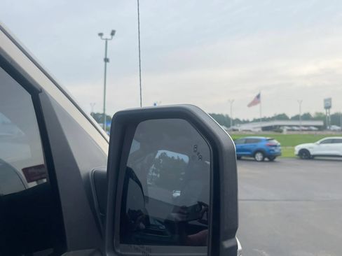 Used 2018 Ford F150 Lariat w/ Equipment Group 502A Luxury AWD/4WD image 24