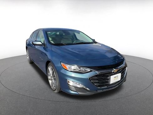 Used 2024 Chevrolet Malibu LT image 3