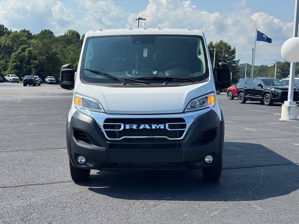 Used 2025 RAM ProMaster 2500 w/ U-Haul Equipment Group FWD image 8