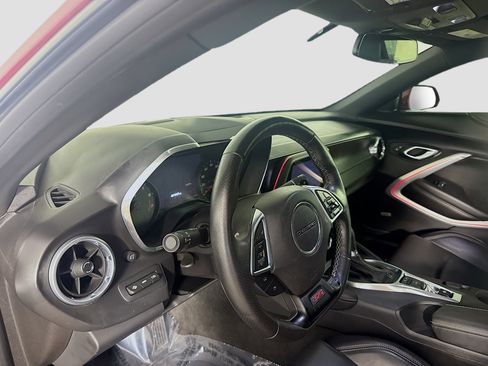 Used 2016 Chevrolet Camaro SS image 23