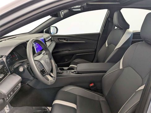 Certified 2025 Toyota Camry SE FWD image 11