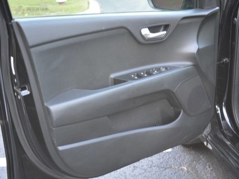 Used 2021 Kia Rio LX image 10