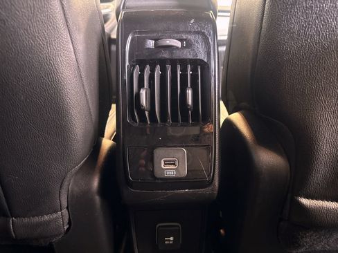 Used 2025 Jeep Compass Limited AWD/4WD image 12