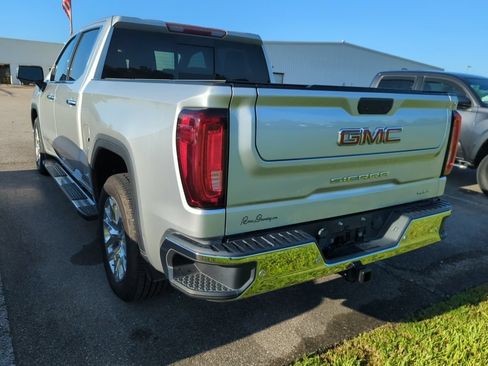 Used 2020 GMC Sierra 1500 SLT RWD image 4