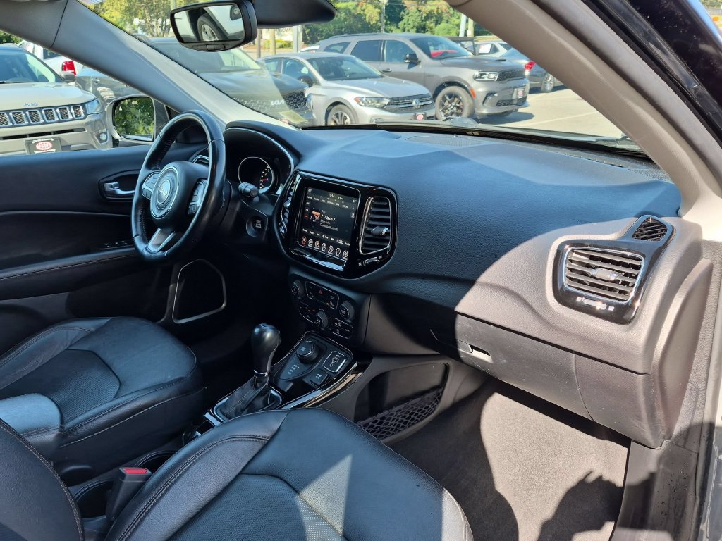 Used 2021 Jeep Compass Limited AWD/4WD image 23