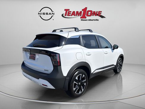 Used 2026 Nissan Kicks SV w/ Cold Weather Package AWD/4WD image 8
