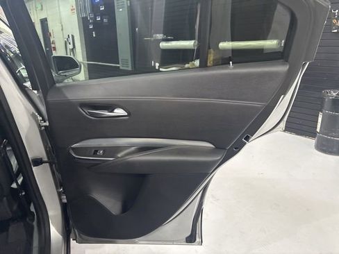 Used 2020 Cadillac XT4 Premium Luxury image 31