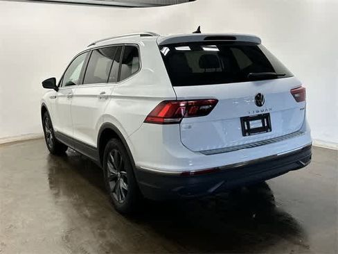 Certified 2022 Volkswagen Tiguan SE image 31