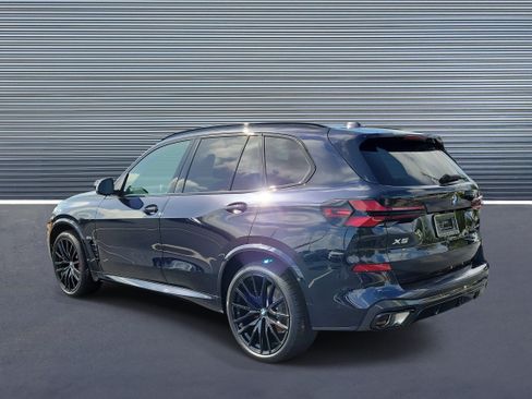 New 2026 BMW X5 xDrive40i w/ M Sport Package AWD/4WD image 4