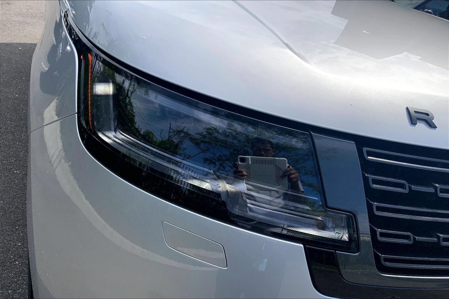 Certified 2025 Land Rover Range Rover SE AWD/4WD image 27