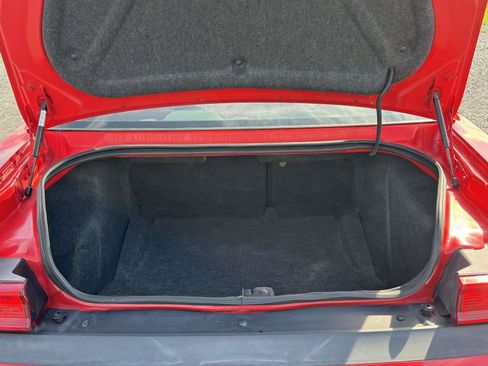 Used 2010 Dodge Challenger SE RWD image 17