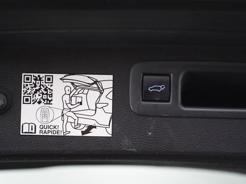 Used 2021 Toyota Highlander Platinum AWD/4WD image 17
