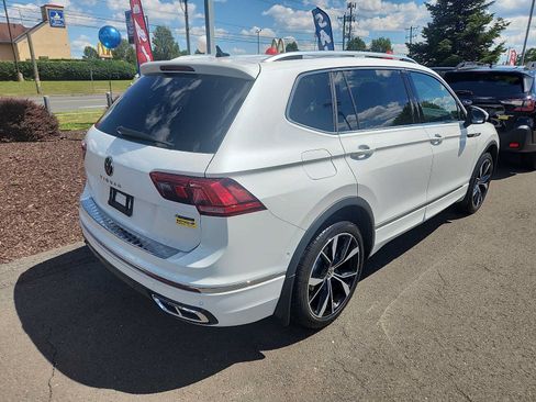 Used 2024 Volkswagen Tiguan SEL R-Line AWD/4WD image 6