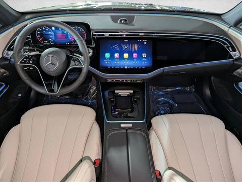 New 2026 Mercedes-Benz E 450 4MATIC Sedan image 16