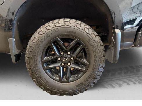 Used 2021 Chevrolet Silverado 1500 LT Trail Boss w/ Convenience Package II AWD/4WD image 52