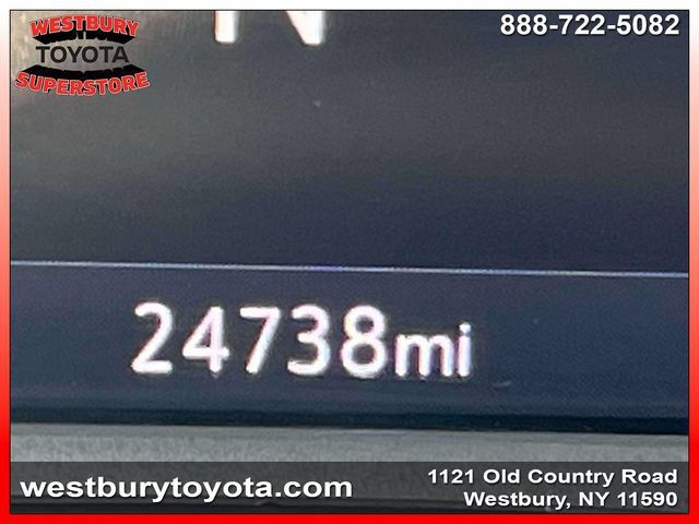 Used 2024 GMC Terrain AT4 w/ Tech Package AWD/4WD image 31