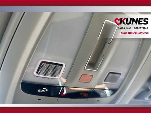 Used 2024 Volvo XC90 B5 Plus image 37