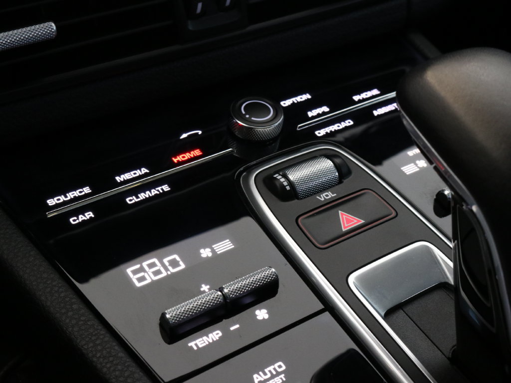 Used 2019 Porsche Cayenne S AWD/4WD image 18