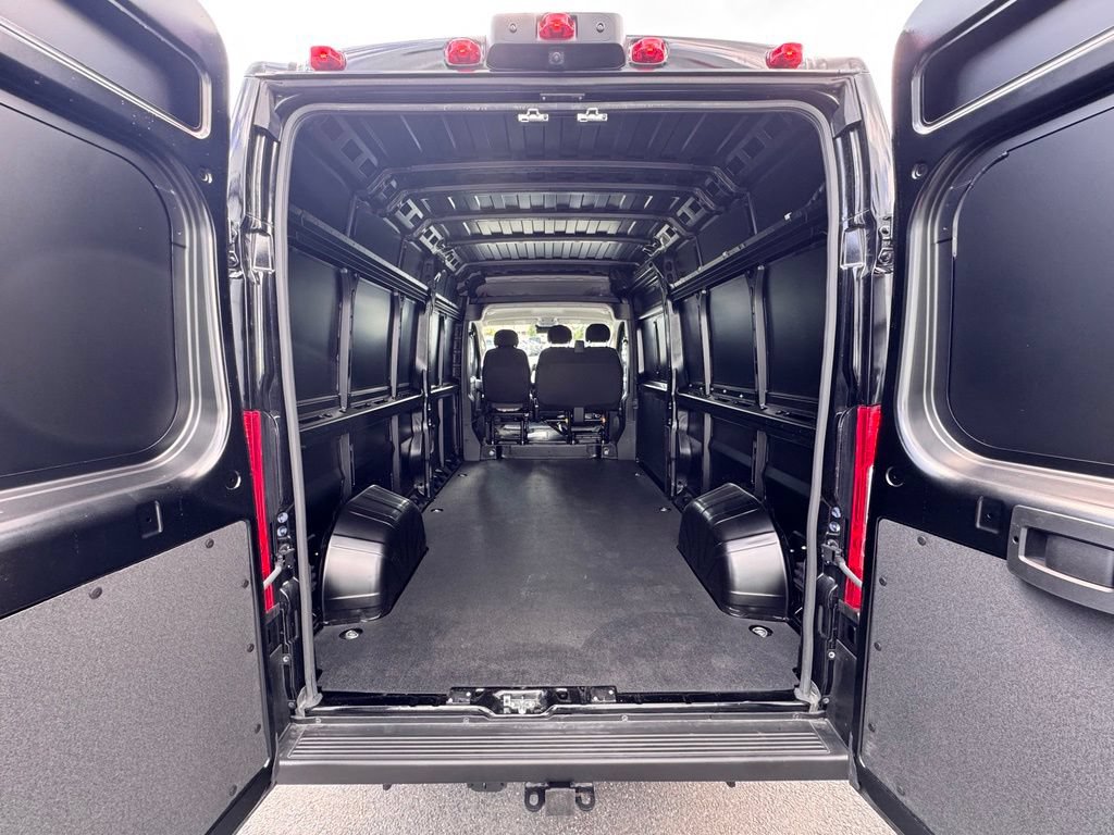 Used 2026 RAM ProMaster 2500 FWD image 7