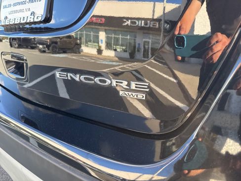 Certified 2022 Buick Encore Preferred w/ Safety Package image 10