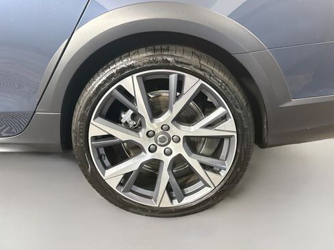 Used 2025 Volvo V90 B6 Cross Country Ultra w/ Protection Package Premier AWD/4WD image 37