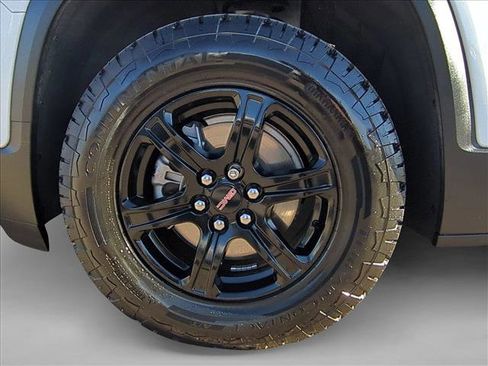 Used 2023 GMC Acadia AT4 w/ Technology Package image 25